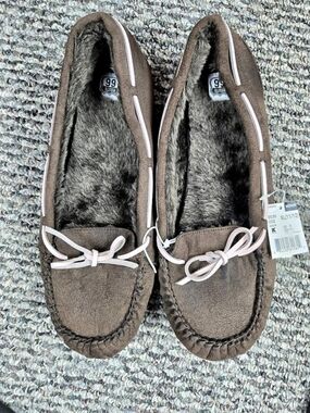Route 66 BOBS Plush Peace & Love Plush Slippers in Brown US 11 NWT